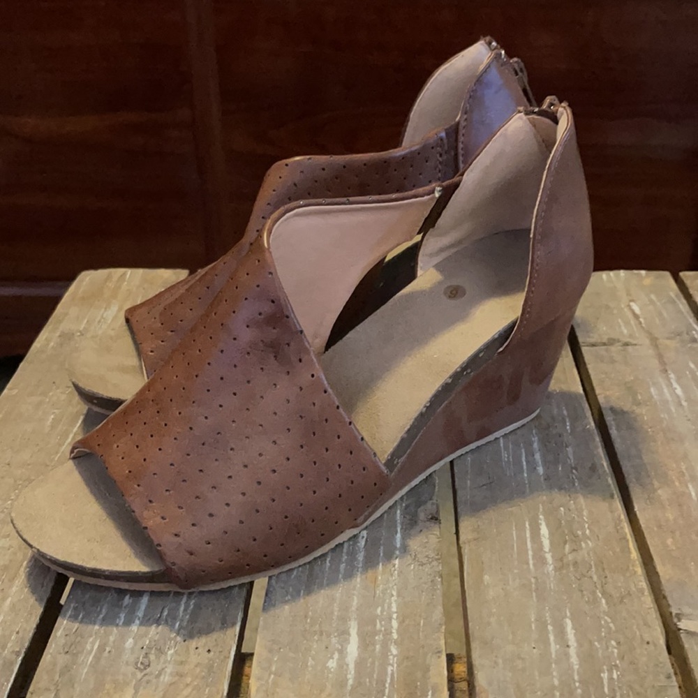 Wedges - Picture 2 of 4
